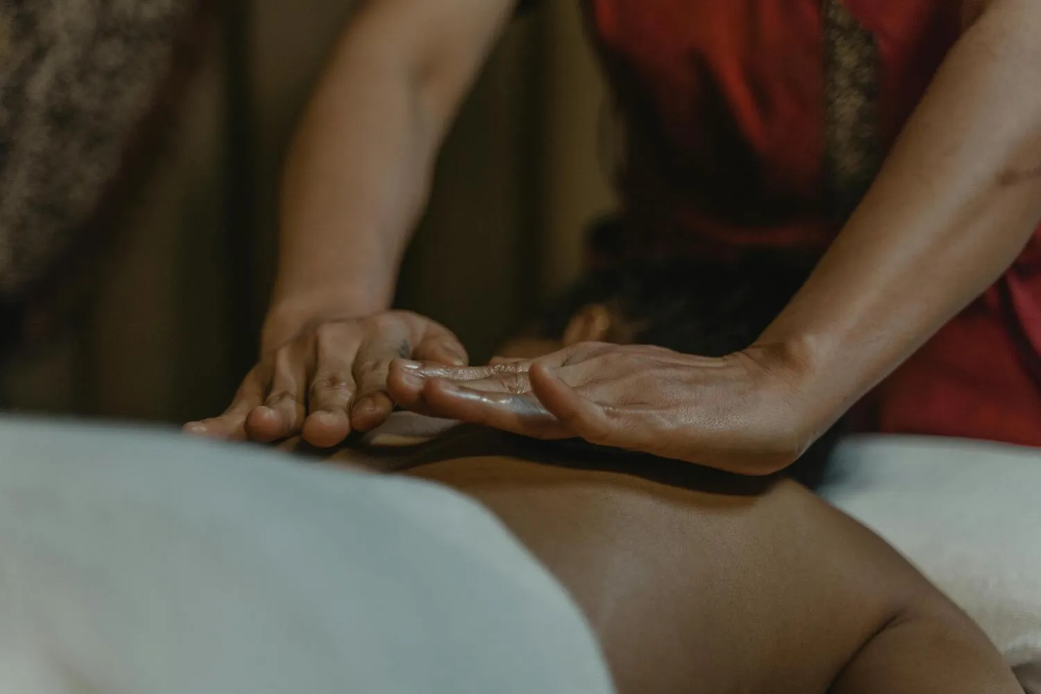 Therapeutic massage South Edmonton – professional relief for muscle tension and chronic pain